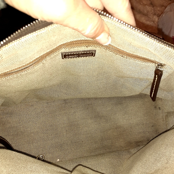 Dooney and Bourke Classic Logo Canvas leather trim - Picture 3 of 4